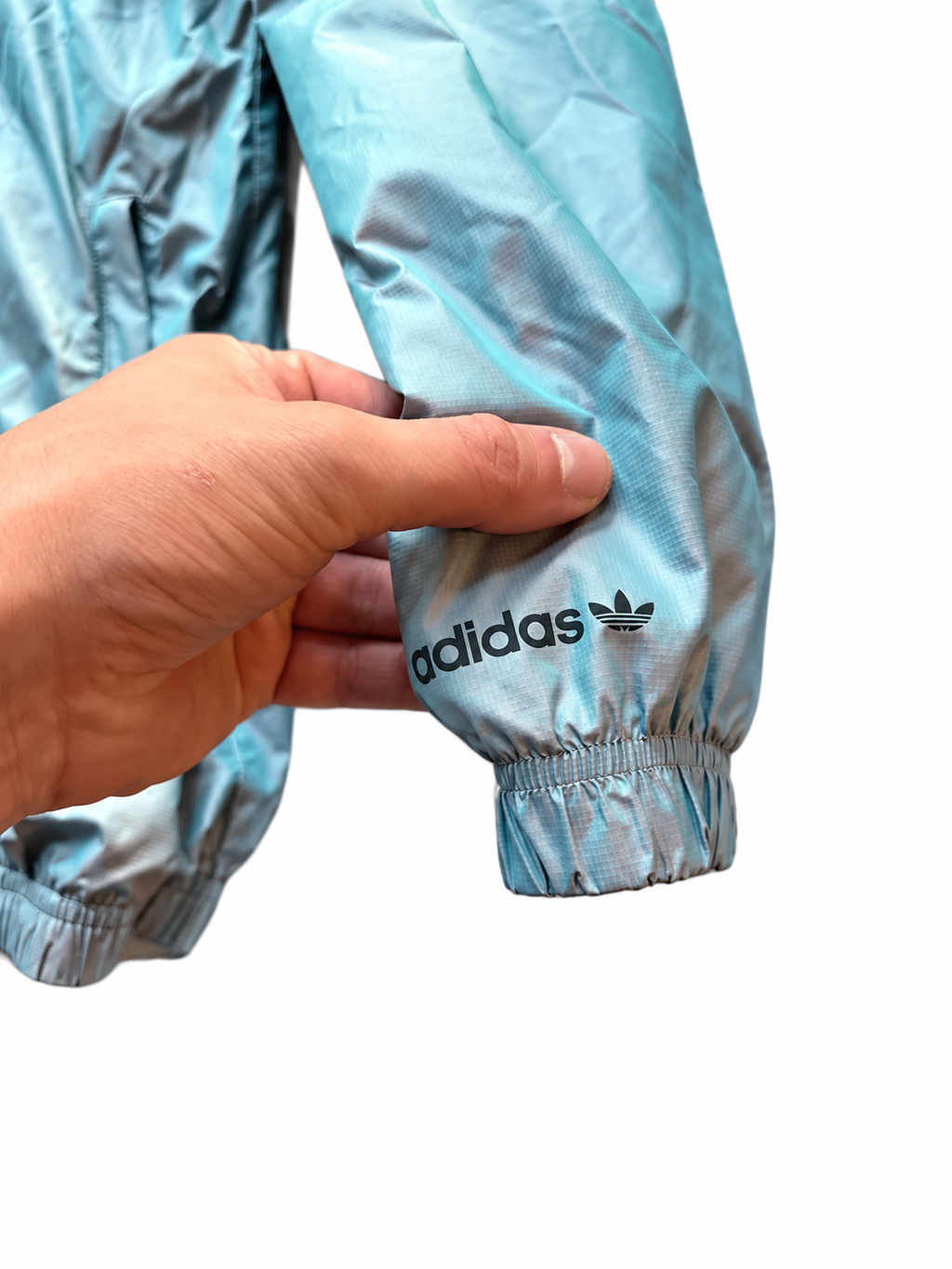 Elastische Beinabschlüsse der Track Pants