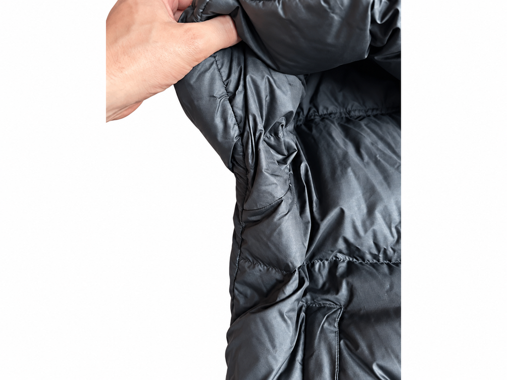 The North Face 1996 Retro Nuptse 700 Schwarz – XXL